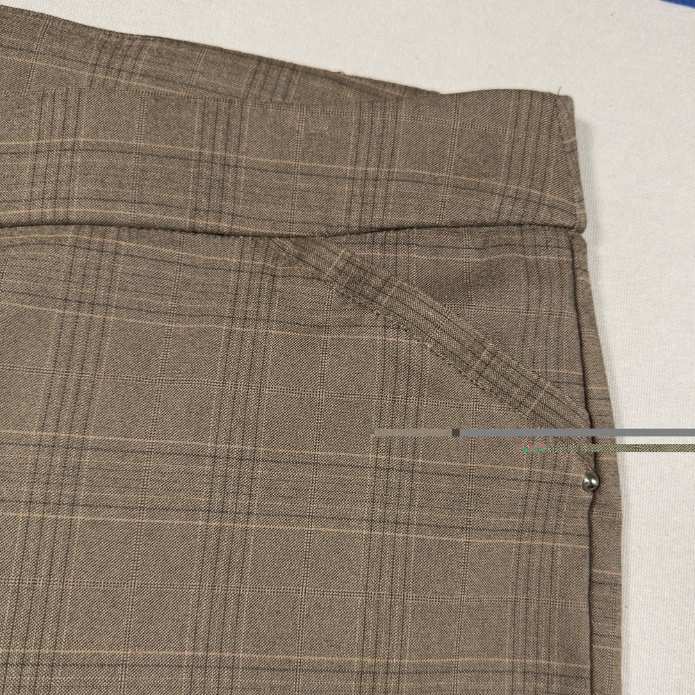 Briggs Women's Size 14 Brown Plaid Stretch Pull On Ankle Pants Career Trousers - Picture 2 of 7